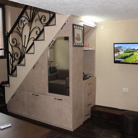 Apartment Anzi Батуми Номер фото