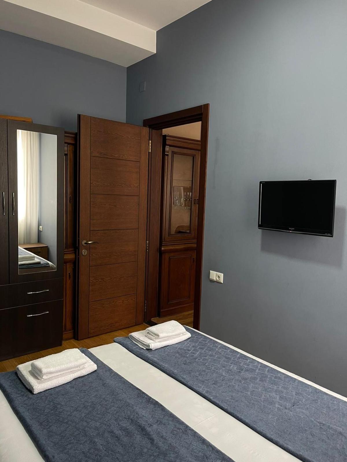 Apartment Anzi Батуми Экстерьер фото