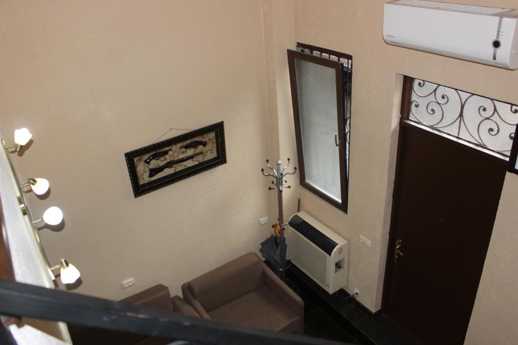 Apartment Anzi Батуми Номер фото