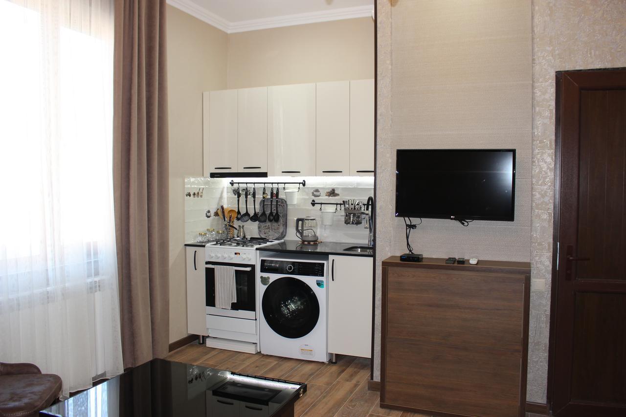Apartment Anzi Батуми Экстерьер фото