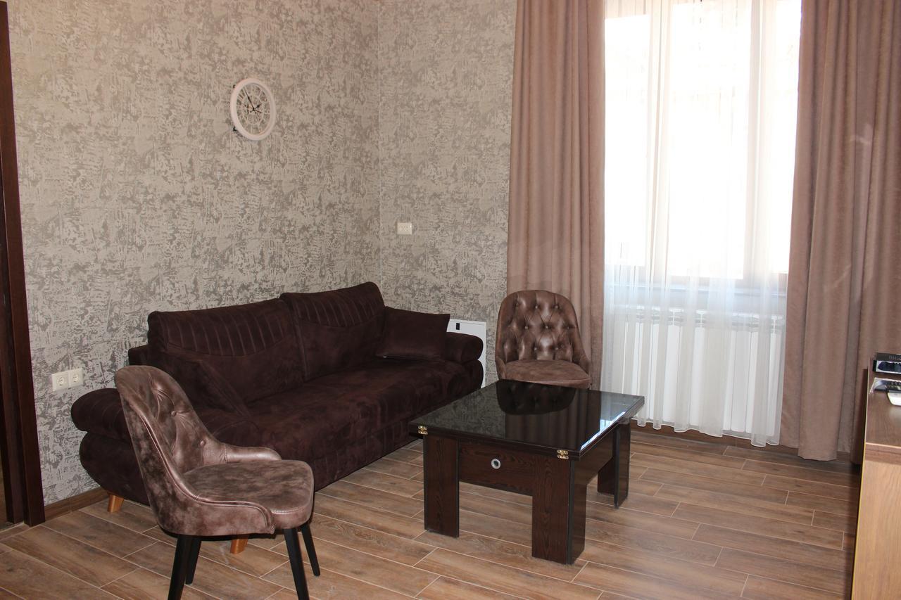 Apartment Anzi Батуми Экстерьер фото