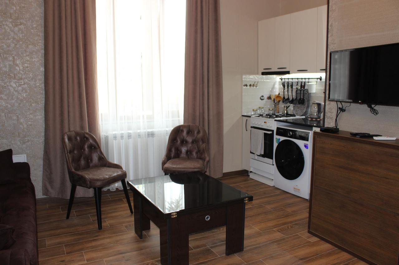 Apartment Anzi Батуми Экстерьер фото