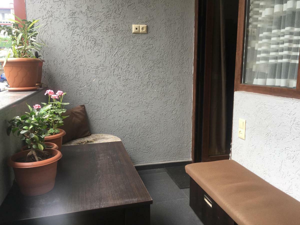 Apartment Anzi Батуми Экстерьер фото